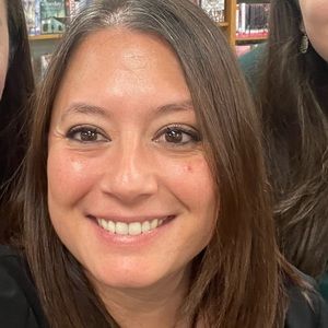 Meet your Posher, Edith